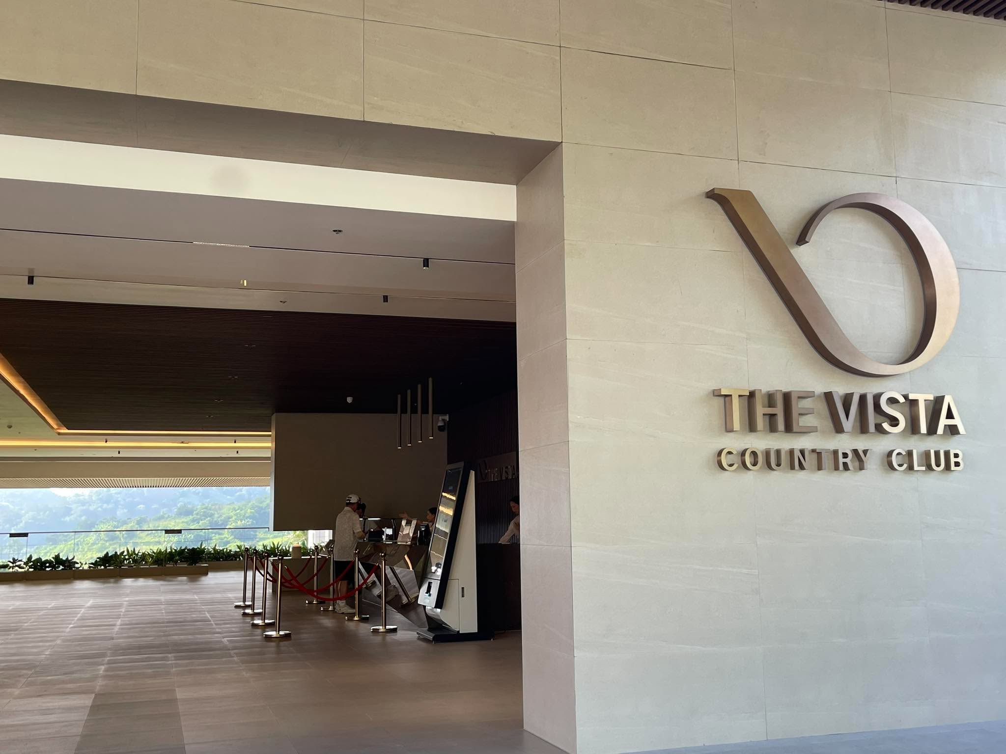 클락골프투어 비스타CC 전망 좋은 명문 구장, 솔직 후기 총정리 - 하이클래스 풀빌라- The Vista CC – Our Best Getaway Yet!  Wow—The Vista CC Golf is incredible! Fa